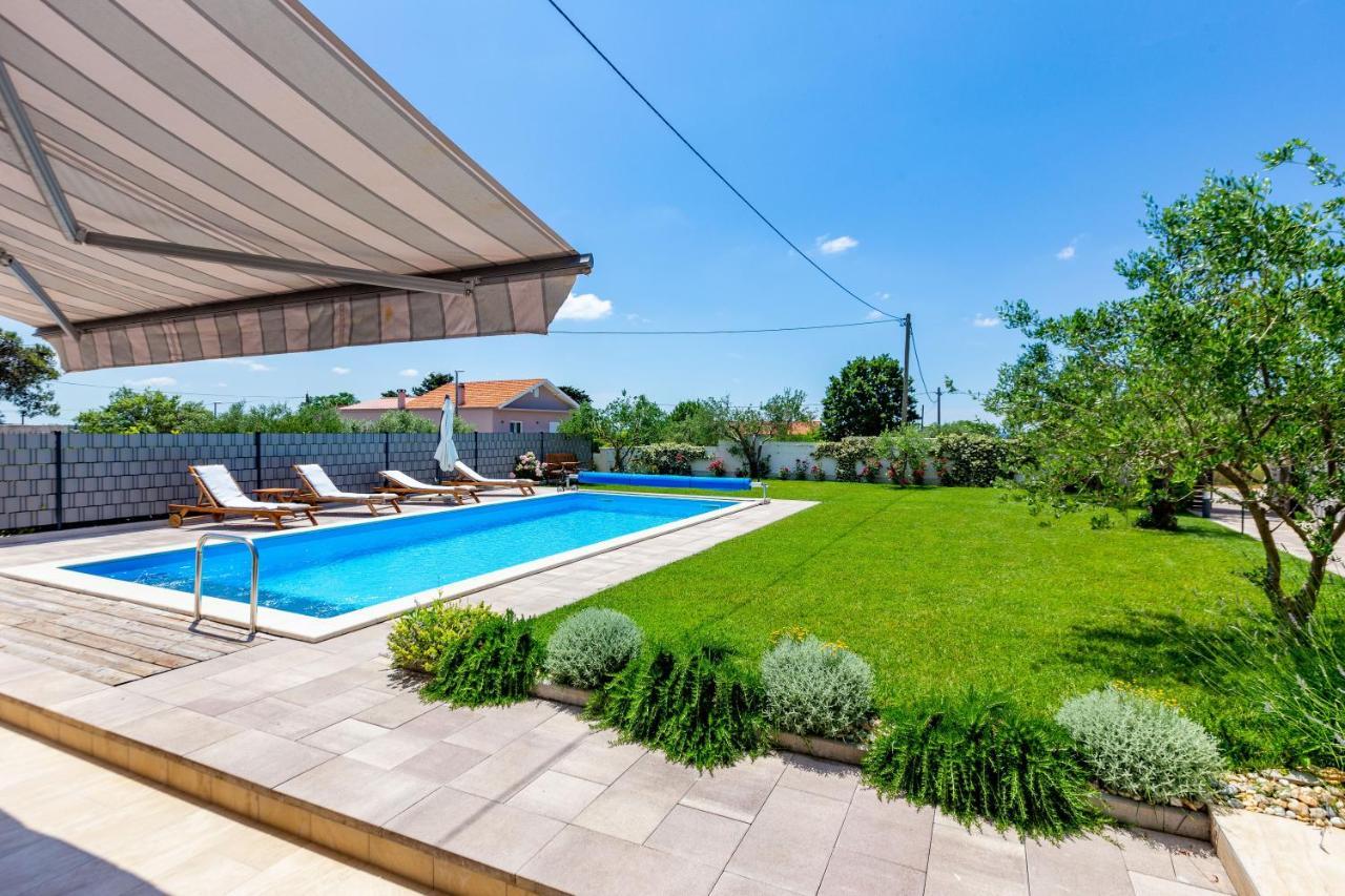 Kristina Holiday Home With Private Swimmingpool Visocane エクステリア 写真